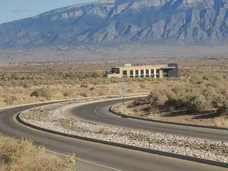 2216 King Boulevard NE 