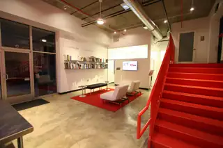 401 Central Avenue NE 