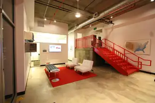 401 Central Avenue NE 