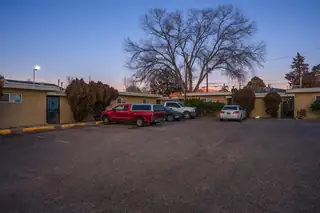 1100 Palomas Drive SE 