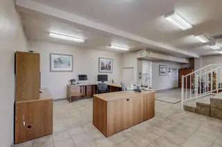 3821 Commercial Street NE 