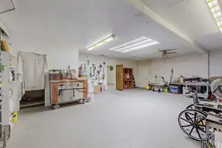 3821 Commercial Street NE 