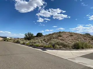 1720 Meadows Point Place NE 