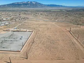 5800 Seminole Drive NE 