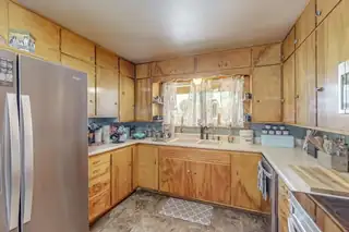 409 N Limit Avenue Kitchen