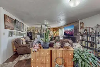 409 N Limit Avenue Living Room