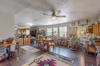 409 N Limit Avenue Dining Room