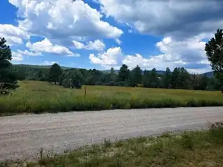 10 Young Road, Tijeras 