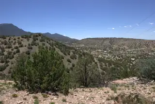 Tres Amigos, Placitas 