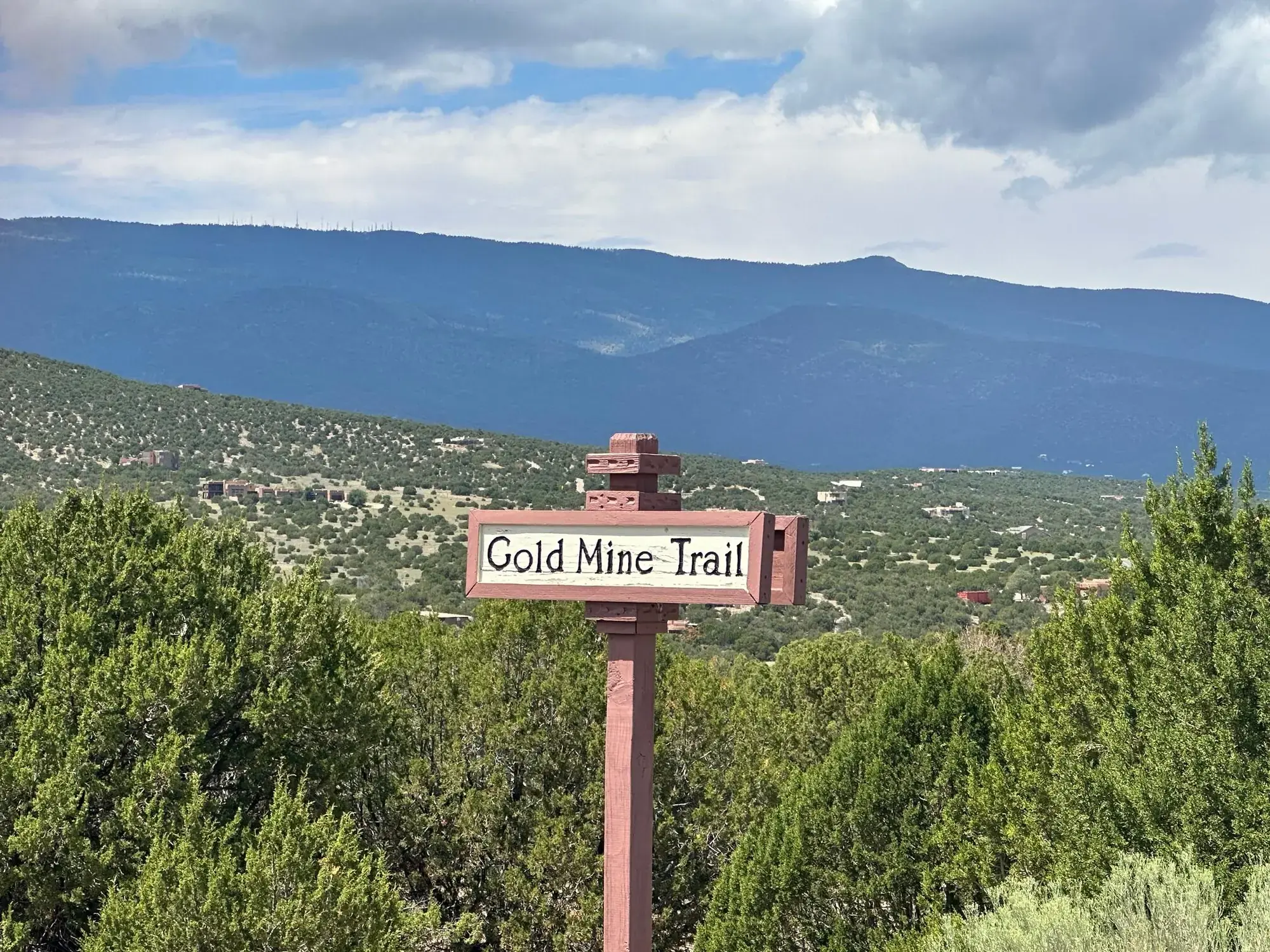 1 Gold Mine Trail
