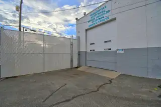 2401 WYOMING Boulevard NE 