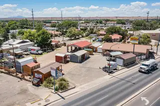 301 E REINKEN Avenue 