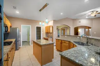 1501 Via Verane Drive SE Kitchen