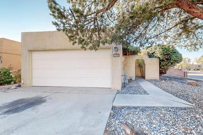 5813 ELMWOOD Drive NE, Albuquerque