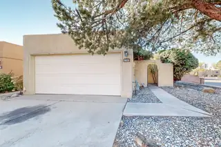 5813 ELMWOOD Drive NE, Albuquerque