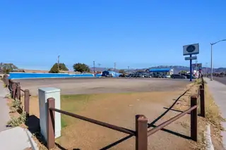 6901 Lomas Boulevard NE 