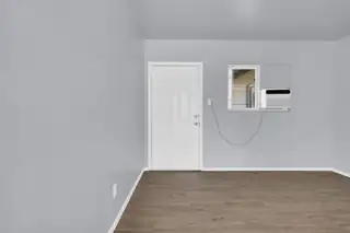 199 W Willoughby Avenue 