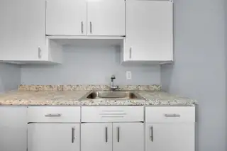 199 W Willoughby Avenue 