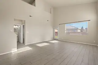 928 KIPUKA Drive NW Living Room