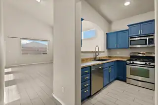 928 KIPUKA Drive NW Kitchen