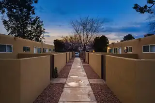 512 Mesilla Street SE 