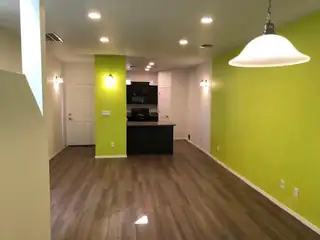 247 SAN CLEMENTE Avenue NW 