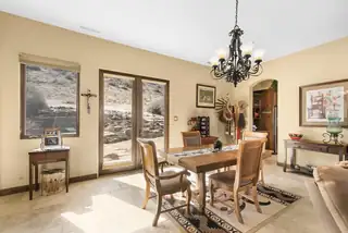 7805 COORS Boulevard SW Dining Room