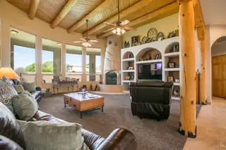 6908 ROBLE BLANCO Drive SW Living Room