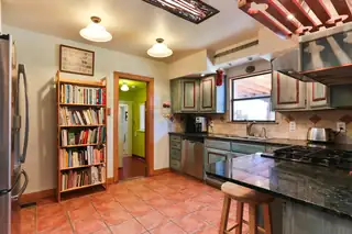 627 FAIRWAY Road NW Kitchen