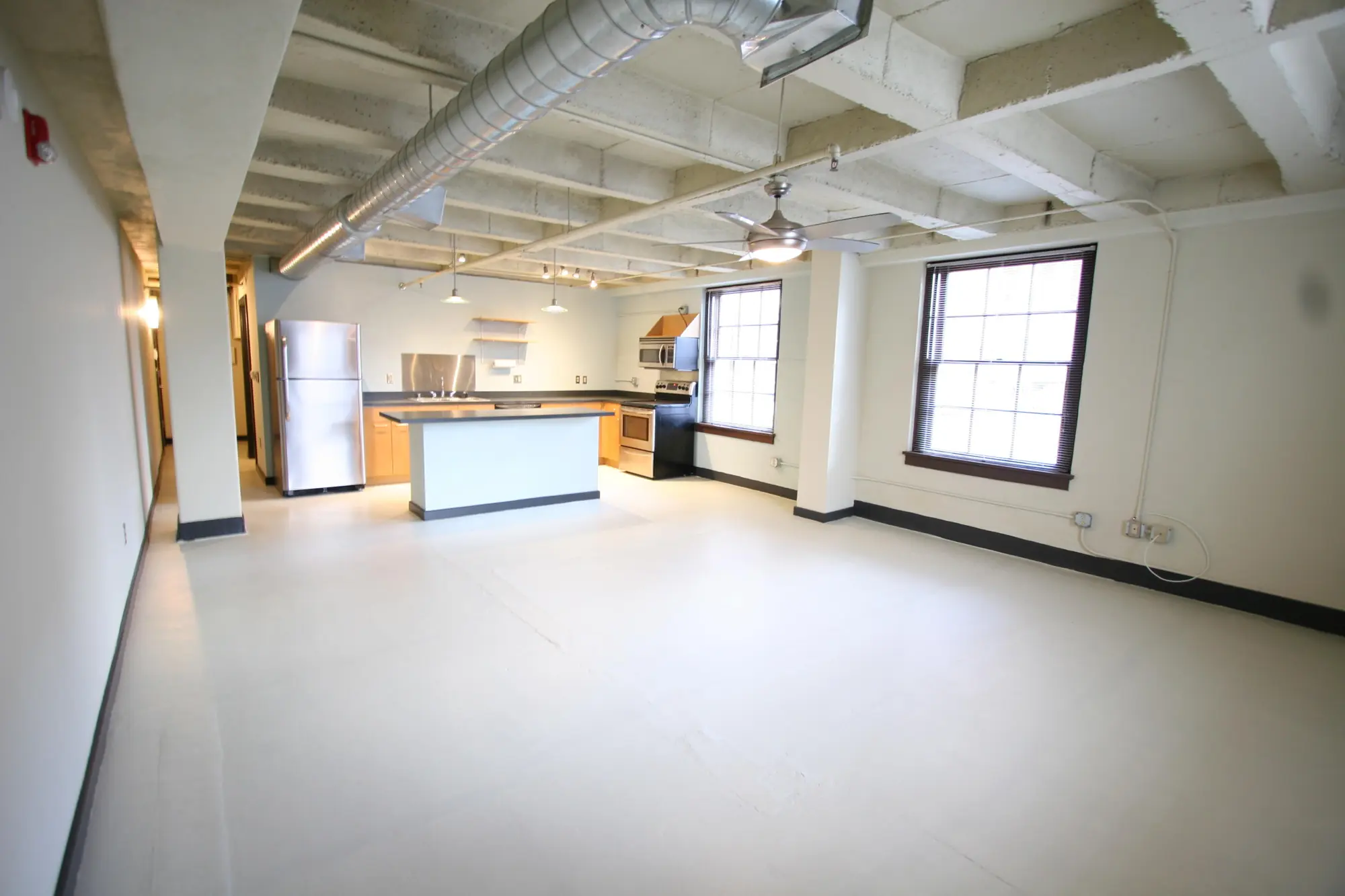 300 TIJERAS Avenue NE 212