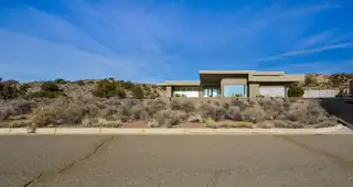 5801 Highland Meadows NE 