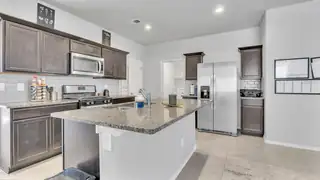 889 Tazanita Loop SE 