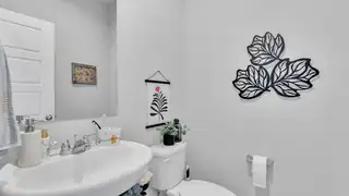 889 Tazanita Loop SE 