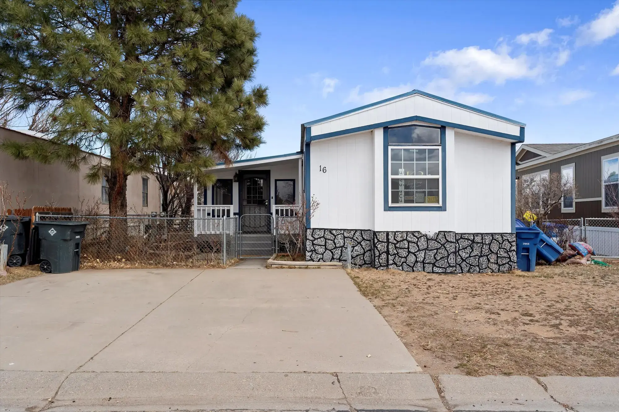 945 SAN ILDEFONSO Road 16