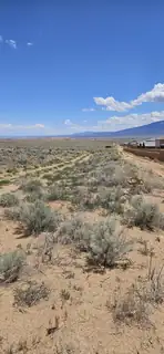 2815 Camelot Street NE 