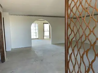 715 N Walker Street Living Room