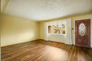 1801 JUNE Street NE Living Room