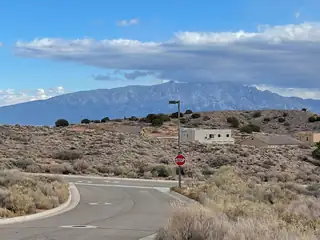 1712 Meadows Point Pl NE 