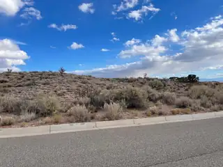 1712 Meadows Point Pl NE 