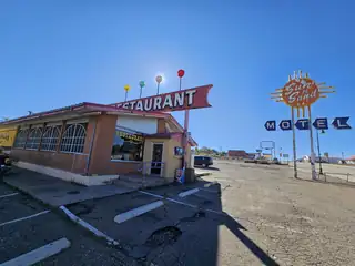 1124 Will Rogers Drive 