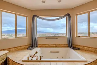 5016 FRONTIER Road NE View