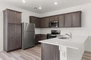 2507 Calle del los Claveles 