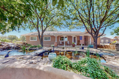38 ELIAS Road, Los Lunas