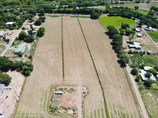 91 Camino de los Chavez 