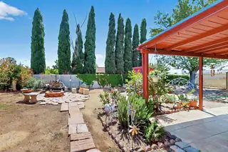 12120 Phoenix Avenue NE Backyard