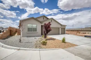 6200 White Hawk Drive NE 