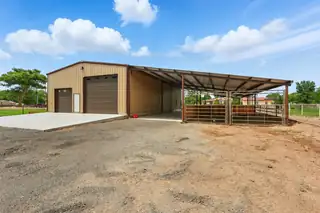 2496 Green Exterior Front