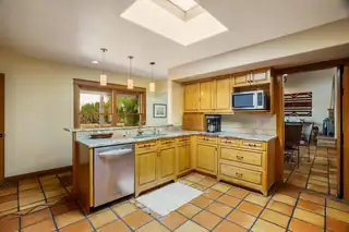 27 HOMESTEAD Lane Kitchen
