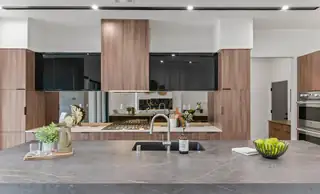 6511 VISTA DEL PRADO Kitchen