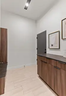 6511 VISTA DEL PRADO View